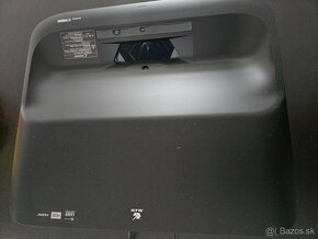 Epson EH-LS300B - 2