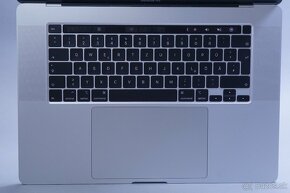 ZÁRUKA/Macbook Pro 16" TB CTO/I9 2.4GHZ/32GBRAM/512GBSSD - 2