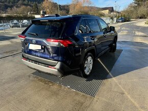 Toyota RAV4 2021 automat 4x4 - 2