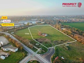 Ponúkam na predaj pozemok o rozlohe 2,4 ha v Nových Zámkoch - 2