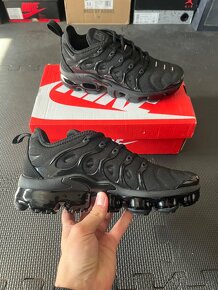 Nike Air Vapormax Plus Cierne - 2