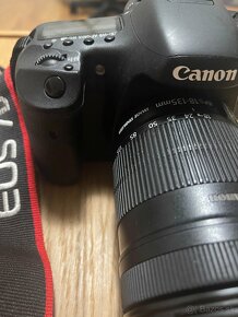 Canon EOS 7D - 2