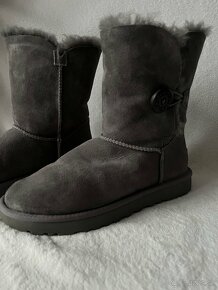 UGG Snehule W Bailey Button II - 2