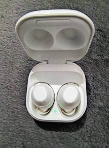 Predám Samsung Galaxy Buds Fe biele TOP stav - 2