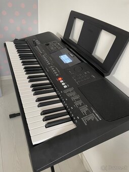 Predám Keyboard Yamaha PSR E463 - 2