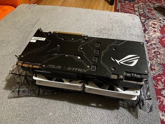 Predam asus rog strix 1080 ti 11gb - 2