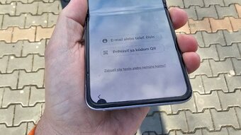 Samsung Galaxy Z Flip 3 - fľaky na lcd, funkčný - 2