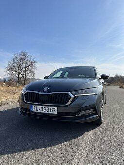 Škoda Octavia IV combi 1.4 TSI PHEV, DSG, 07/2021, Head-Up - 2