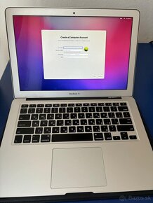 MacBook Air (13-inch, Early 2015) - 2