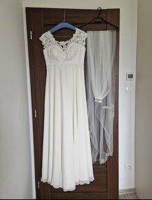 Tehotenské svadobné šaty so závojom - 2