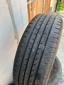 Good Year Efficient Grip 225/65R17 - 2