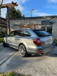 Škoda Superb Combi Tsi DSG 2011 Benzin - 2