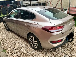 Hyundai i30 Fastback 2018 1.0TGDI 120k - 2