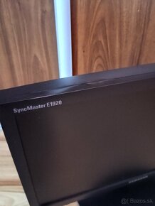 Monitor Samsung - 2