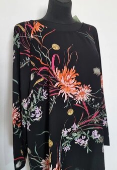 PEKNÉ DÁMSKE ŠATY H&M veľ.48/ XL NOVÉ - 2