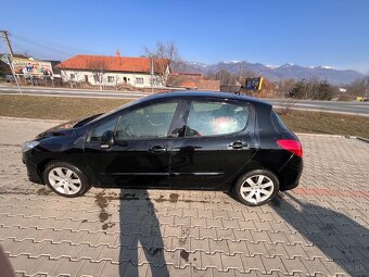 Peugeot 308 , 1.6 benzín - 2