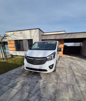 Opel Vivaro Combi - 2