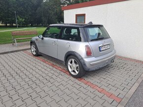 Mini Cooper 1.6 R50 - 2