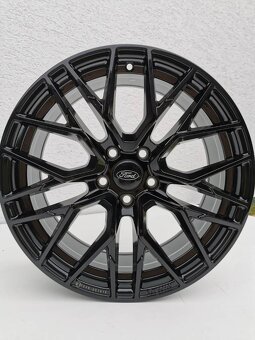 Volvo XC60, Ford alu disky Carmani 8x18 5x108 ET55 - 2