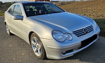 Rozpredám: Mercedes W203 triedy C Sportcoupe 220 Cdi 200 Cdi - 2