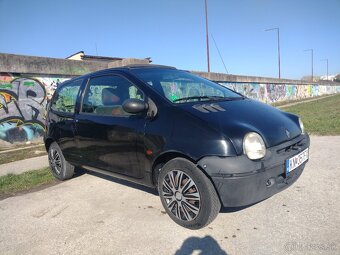 Renault twingo rok 2005 1.2 benzín polocabrio - 2