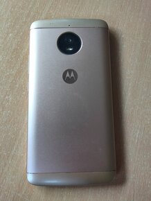 Motorola Moto E4 Plus - 2