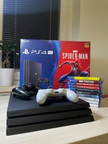 Playstation 4 Pro 1TB + hry - 2