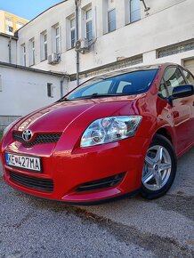 PREDÁM TOYOTA AURIS 1,33 74KWBENZIN R2009 KÚP. NA SLOVENSKU - 2