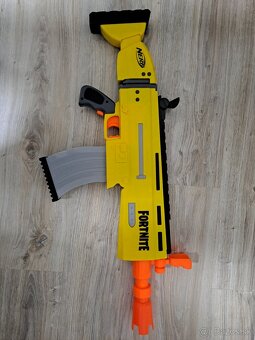 predám pištole od zančky Nerf - 2