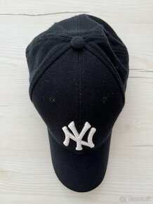 ŠILTOVKA NY / NIKE YANKEES - 2