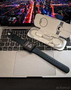 Apple Watch SE (2023) 44mm Midnight - neaktivované - 2