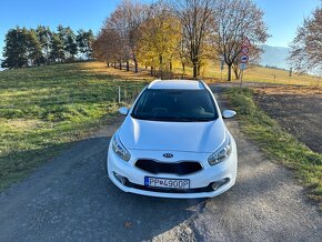 KIA Ceed Sporty Wagon 1.6 CRDi GOLD - 2