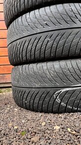 ❄️245/45 r18 zimné pneu Michelin - 2