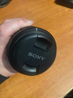 Sony FE 90mm f/2.8G Macro OSS - 2