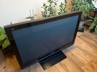 Televízor 42" Plazma TV Panasonic VIERA - 2