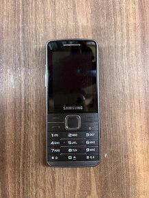 Samsung GT-S5610 - 2