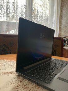 Mám na predaj Nový Notebook Lenovo IDEAPAD Slim 3i - 2