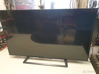 40"  LED  TV  na  Diely - 2