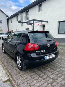 Volkswagen GOLF 2.0 TDI čierna metalíza - 2