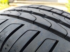 Predám 1ks PIRELLI Cinturato 215/55 R17 letná - 2