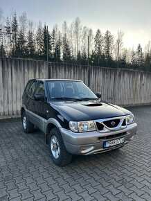 NISSAN TERRANO - 2