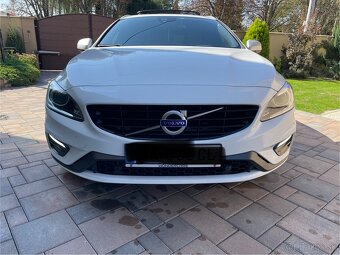 Volvo v60 D4 R Design 140kw - 2