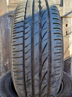 Predám 4 jazdené letné pneumatiky Bridgestone Tura 195/65 R1 - 2