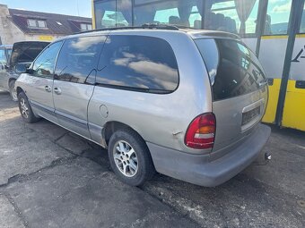 Chrysler Grand Voyager 1998 na nahradne diely ND - 2