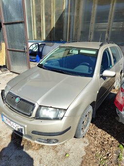 Škoda Fabia 2005 1.2htp facelift zlatá metalíza - 2