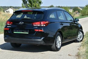 Hyundai i30 1.6 CRDi 110 Comfort 8.290,- EUR - 2