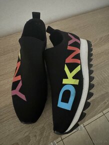 DKNY elasticke pohodlne tenisky 40,5-41 - 2