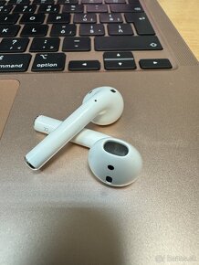 AirPods 1 - 2