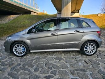 Mercedes Benz  B180cdi 2.0 diesel 80kw gar.km /BEZ KOROZIE / - 2