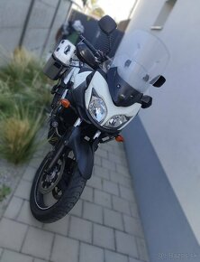 Suzuki DL650A V-Strom - 2